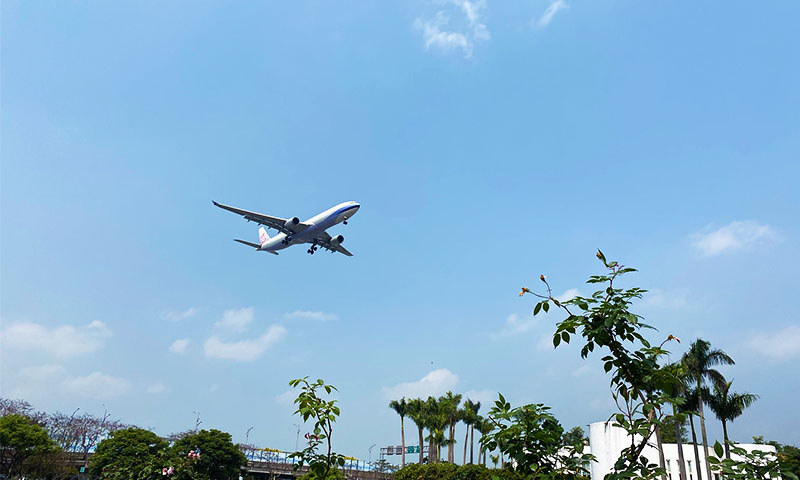 臺北玫瑰園有飛機經過