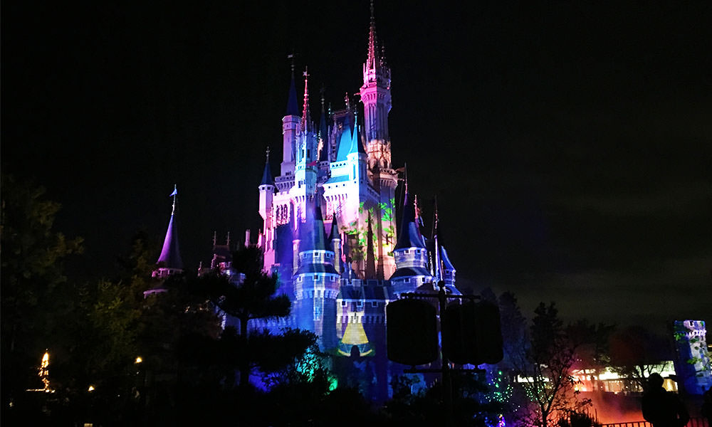 東京迪士尼夜間城堡