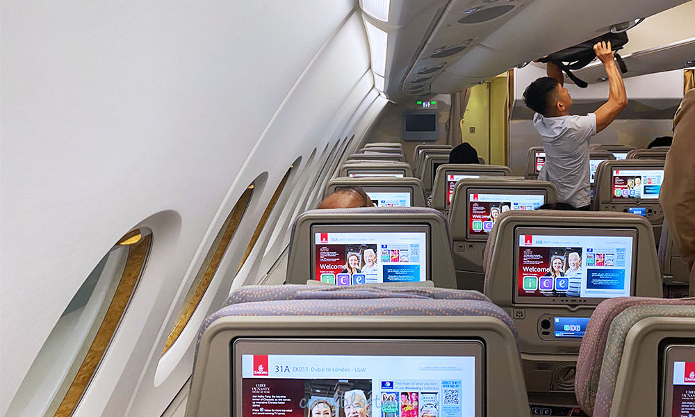 阿聯酋航空 空中巴士上層經濟艙雙人座位
