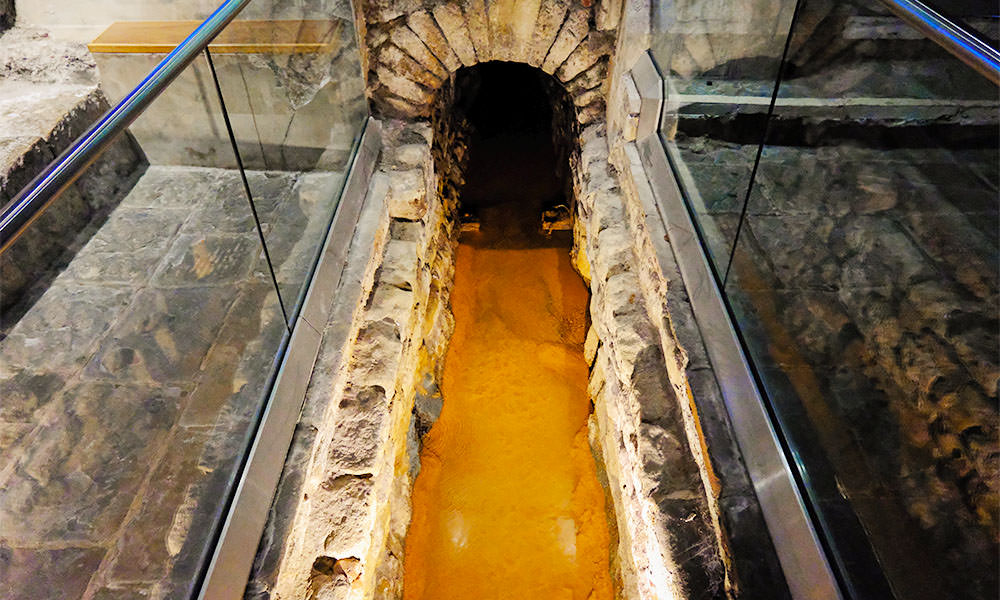 羅馬浴場下水道