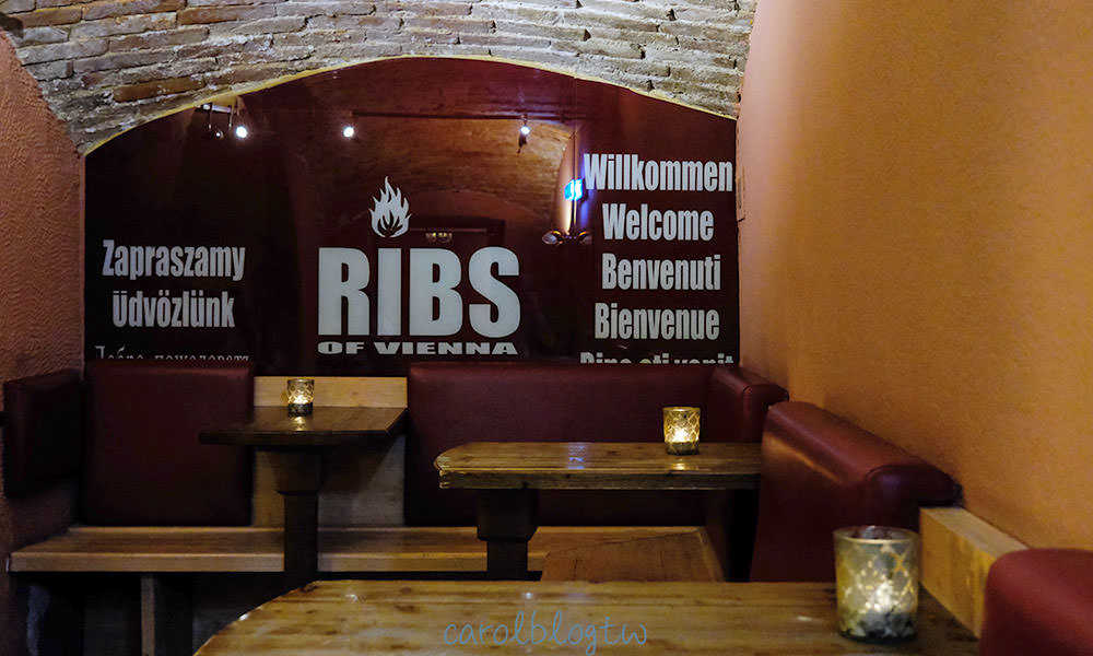 Ribs of Vienna地下一樓用餐環境