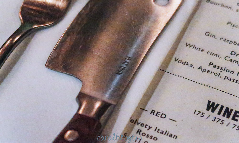 Flat Iron 造型牛排刀