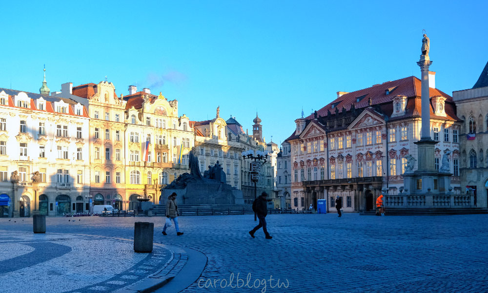 布拉格天文鐘前的老城廣場