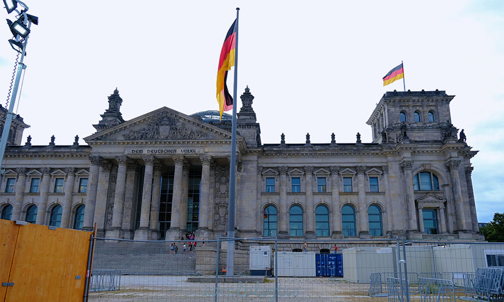 德國國會大廈入口