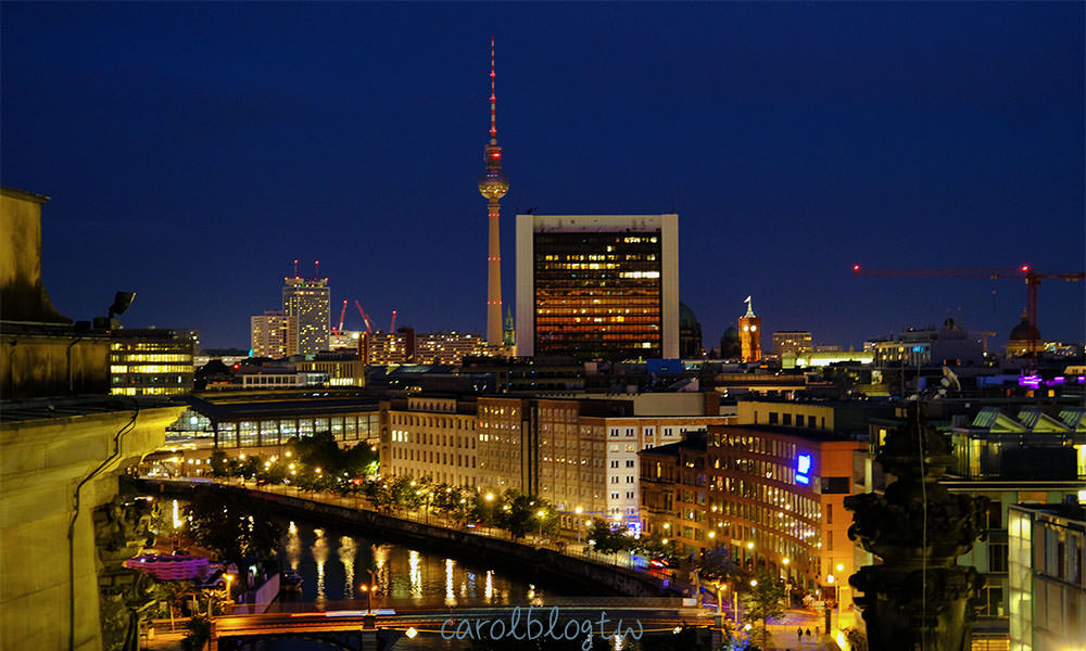 德國國會大廈看柏林夜景
