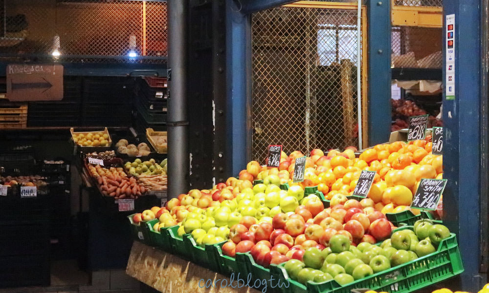 布達佩斯中央市場水果攤販