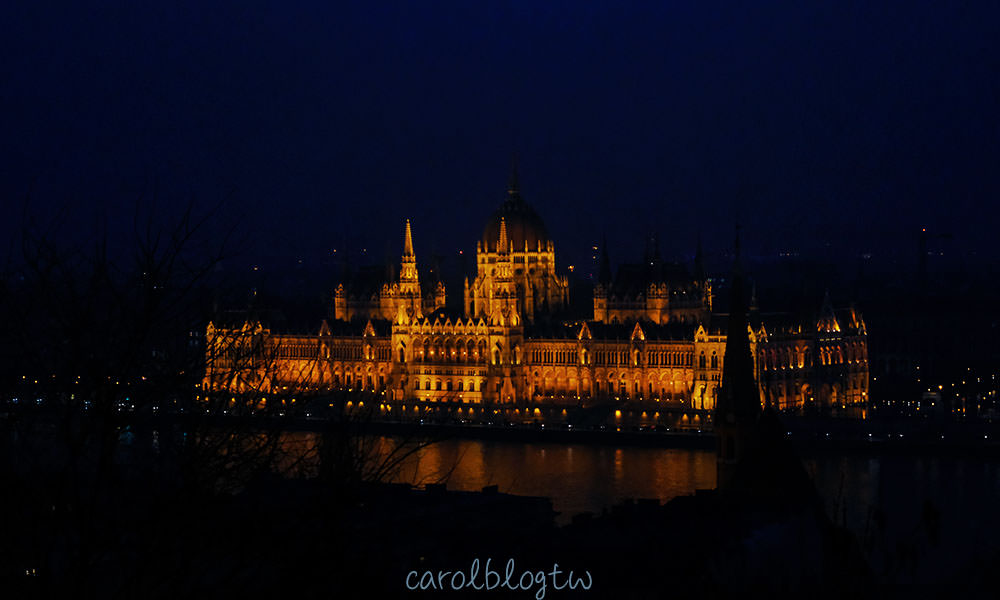 匈牙利國會大廈點燈夜景