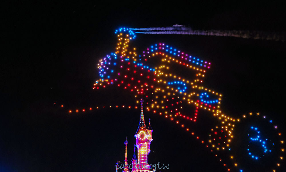 巴黎迪士尼無人機燈光秀